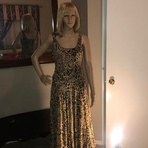 Ladies Jones New York leopard dress.